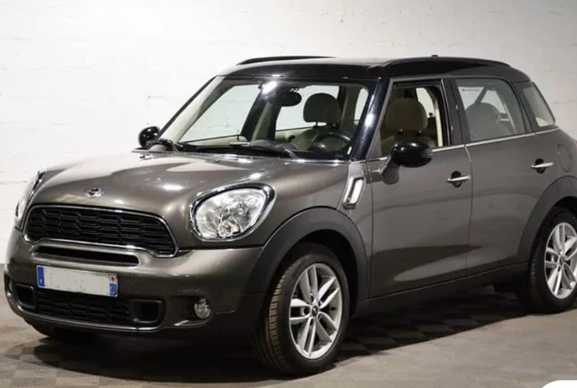 MINI COUNTRYMAN Vue extérieure avant